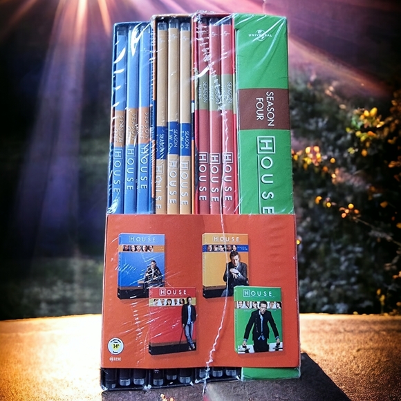 🆕️House Seasons 1 - 4 DVD Boxed Set Collection - Picture 2 of 5